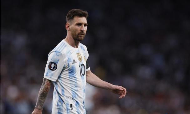 防守倒数第一！500万捡个累赘，快船再让他首发，雷霆能拿状元签